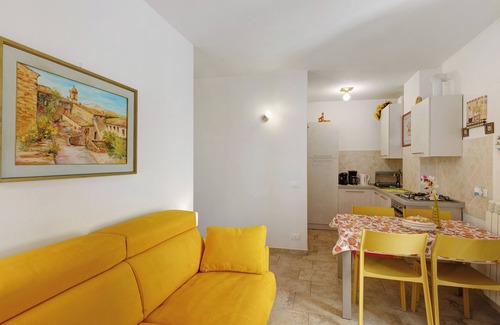 Cipressa Apartamento | Apartamento 'Sole' con Wi-Fi