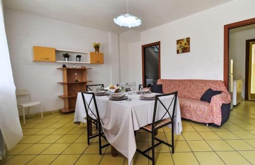 Rosapineta Apartamento | Apartment Solmare-52 by Interhome