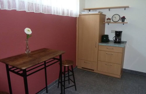 Niederlandenbeck Apartamento | Apartamento 'Sonnenschein' con piscina compartida, terraza privada y Wi-Fi