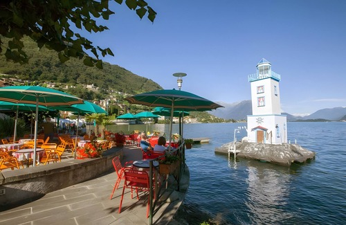 Consiglio di Rumo Apartamento | Apartment 'Spacious Historic F1' with Lake View, Wi-Fi and Air Conditioning