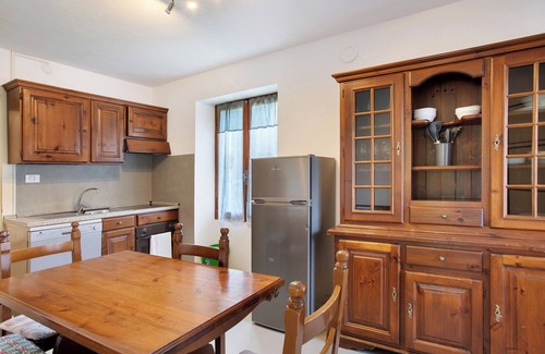 Courmayeur Apartamento | Apartamento 'Spazioso Appartamento Con Vista' con vistas a la montaña, jardín compartido y Wi-Fi