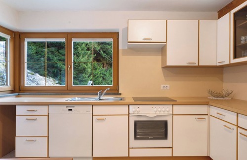 Sarentino Apartamento | Apartamento 'Sprenghof' con vistas a la montaña, balcón y Wi-Fi