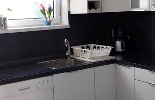 Hayingen Apartamento | Apartamento 'Städtle-Blick' con jardín comunitario, balcón y wifi