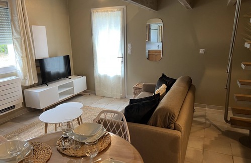 Corte Apartamento | Apartamento-Estándar-Baño con ducha-Balcón