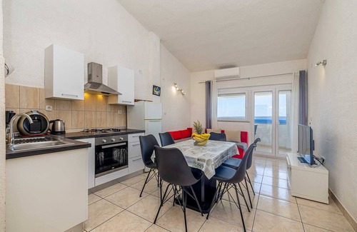 Stara Baska Apartamento | Apartamento en Stara Baška, Island Krk, Croacia para 5 personas