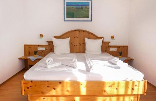 Pettneu am Arlberg Apartamento | Apartment Stark-2 by Interhome