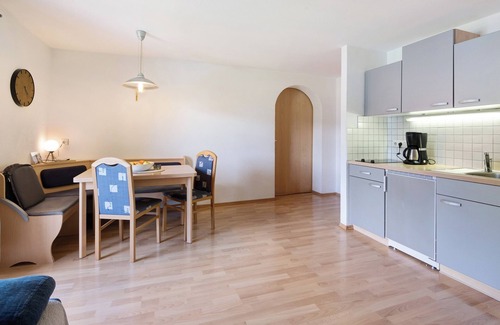 Naturno Apartamento | Apartamento 'Stark' con vistas a la montaña, terraza compartida y Wi-Fi