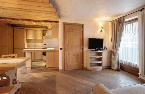 Santa Caterina Valfurva Apartamento | Apartamento 'Stella' con vistas a la montaña, jardín compartido y Wi-Fi