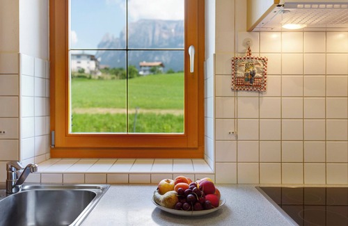 Fie allo Sciliar Apartamento | Apartamento "Stinerhof - Schlernblick" con vistas a la montaña, Wi-Fi, balcón y jardín
