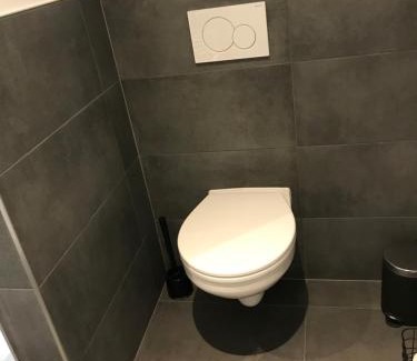 Bergisch Gladbach Apartamento | Apartment Stockholm, top renoviert, 35qm, Köln nah