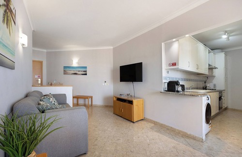 Praia da Rocha Apartamento | Apartamento 'Sunny Escape' con vistas al mar, Wi-Fi y aire acondicionado