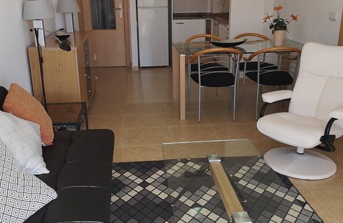 Coveta Fuma Apartamento | Apartamento 'Sunny' con vistas al mar, Wi-Fi y aire acondicionado