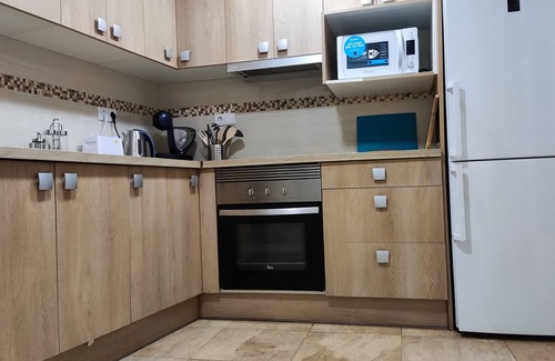 Santa Pola Apartamento | Apartamento 'Superbe Appartement 4 Minutes Pied' con balcón, Wi-Fi y aire acondicionado
