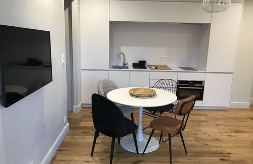 Corte Apartamento | Apartamento-Superior-Baño con bañera-Terraza