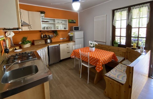 Cirie Apartamento | Apartment surrounded by greenery