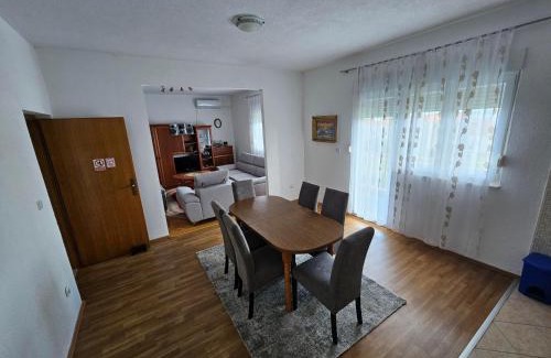 Rudine Apartamento | Apartment Sutic