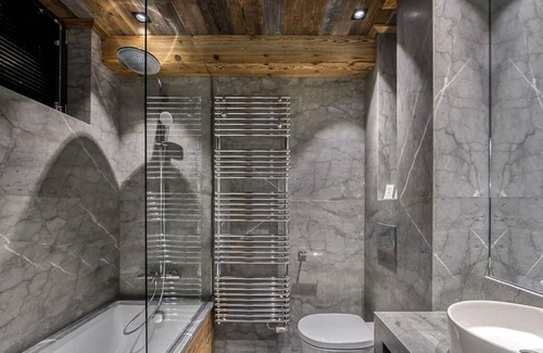 Val-d'Isere Villa | Apartment Suzette - Four Bedroom Villa, Sleeps 10