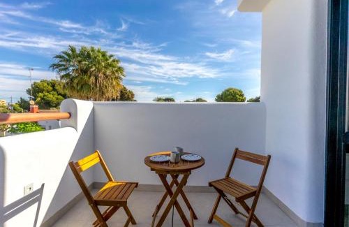 Santiago de la Ribera Apartamento | Apartment Tropical Beach Penthouse by Interhome
