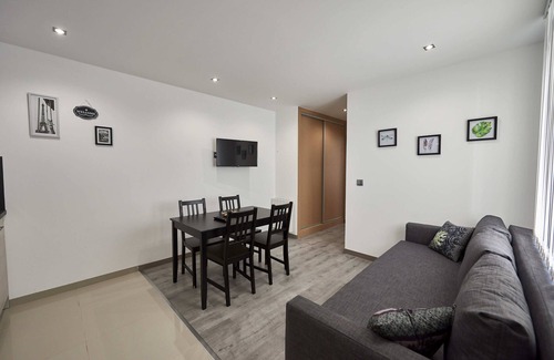 Le Pin Apartamento | APARTAMENTO T2 EN LA PAZ, 1 a 4 camas, acceso A4 / A104