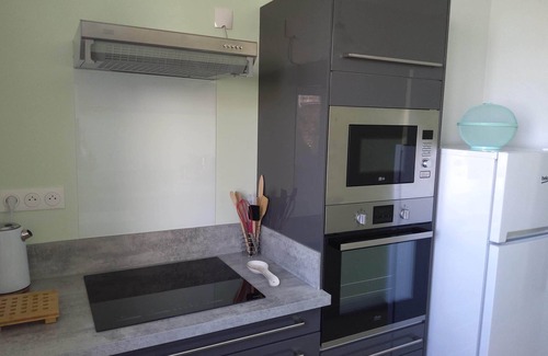 Poulgoazec Apartamento | APARTMENT T3 3 ***RESIDENCE LA MONTAGNE AUDIERNE 300 M FROM THE BEACH SEA VIEW