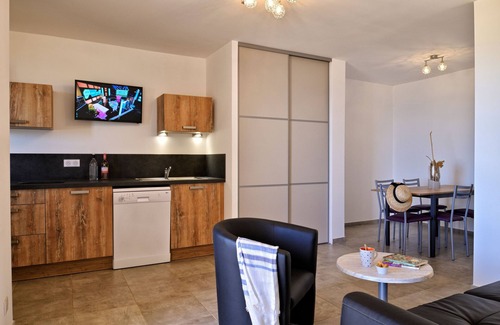 Tiuccia Apartamento | Apartamento-T3 - 5 Pers - Jardin-Baño con ducha