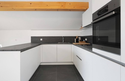Sarntal Apartamento | Apartamento 'Talferblick' con vistas a la montaña, terraza privada y Wi-Fi