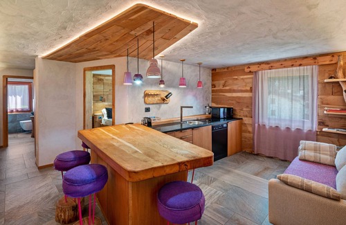Pie Falcade Apartamento | Apartment 'Tana Del Picchio' with Mountain View, Shared Garden and Wi-Fi