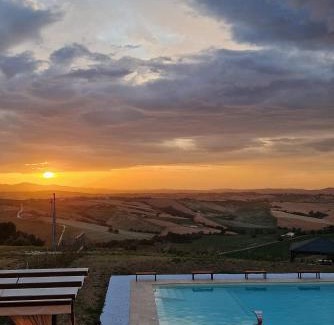 Ponte Rio Apartamento | Apartment Terre Roveresche
