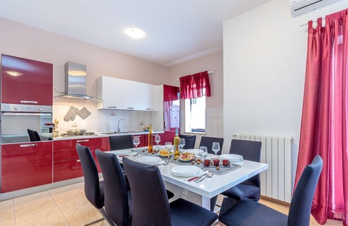 Selina Apartamento | Apartment Terlevic with Terrace