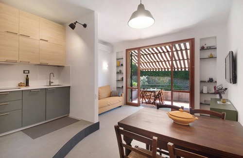 Bonassola Apartamento | Apartamento 'Terrazza Sivori' con vistas a la montaña, Wi-Fi y aire acondicionado