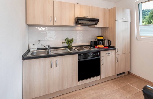Loffenau Apartamento | Apartamento 'Teufelsmühlblick' con vistas a la montaña, balcón y Wi-Fi