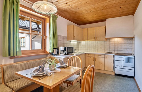 Ultimo Apartamento | Apartamento 'Thalhof Hochwart' con vistas a la montaña, jardín compartido y Wi-Fi