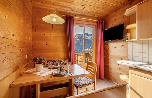 Ultimo Apartamento | Apartamento 'Thalhof Laugen' con vistas a la montaña, jardín compartido y Wi-Fi