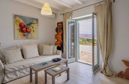 Antiparos Apartamento | Apartment 'The Gallery Home - Family' with Sea View, Wi-Fi and Air Conditioning