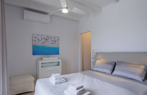 Antiparos Apartamento | Apartment 'The Gallery Home - Family' with Sea View, Wi-Fi and Air Conditioning
