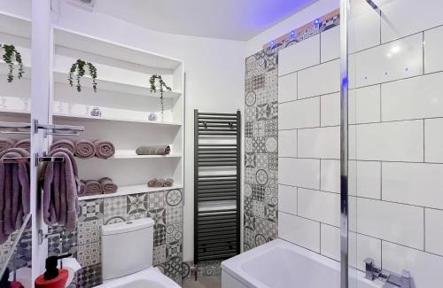 Gloucester Apartamento | Apartment Three - Uk48495