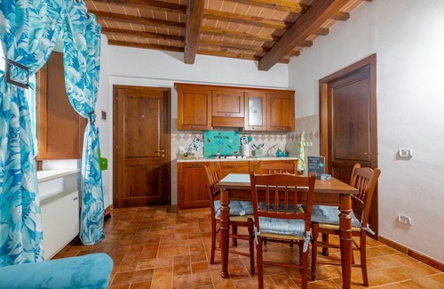 Catabbio Apartamento | Apartamento 'Tiffany' con piscina y jardín compartidos