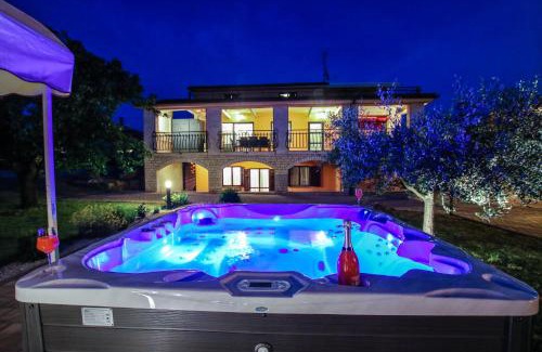 Vrvari Apartamento | Apartment Tina with Jacuzzi