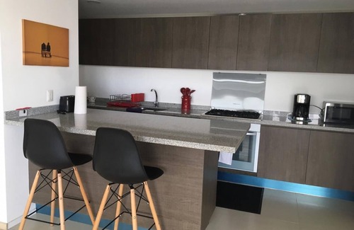 Juriquilla Apartamento | Departamento para descansar y disfrutar. Alberca, gimnasio y padel en Juriquilla