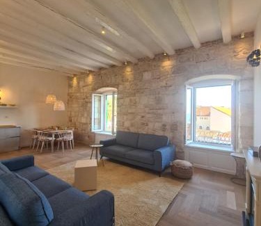 Vis Apartamento | Apartment Tomazina (seaview,central, heritage)