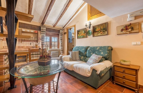 Hinojares Apartamento | Apartamento 'Tomillo' con vistas a la montaña, Wi-Fi y aire acondicionado