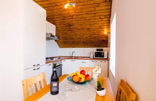 Sudurad Apartamento | Apartment Tonka's Terrace - Studio Apartment with Terrace and Sea View