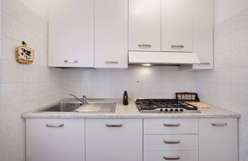 Lierna Apartamento | Apartamento "Topazio" cerca del lago con vistas a la montaña, piscinas compartidas y Wi-Fi