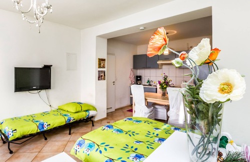 Troisdorf Apartamento | Apartment Troisdorf Spich 3, 1 Wohn-/schlafzimmer, Max. 3 Personen