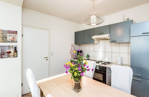 Troisdorf Apartamento | Apartment Troisdorf Spich 3, 1 Wohn-/schlafzimmer, Max. 3 Personen