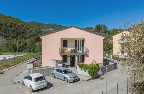Sestri Levante Apartamento | Apartment Tulipano by Interhome