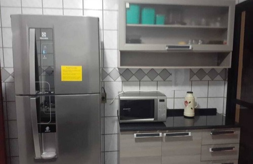 Praia do Morro Apartamento | Apartment two blocks from the beach. Sun and coconut water!