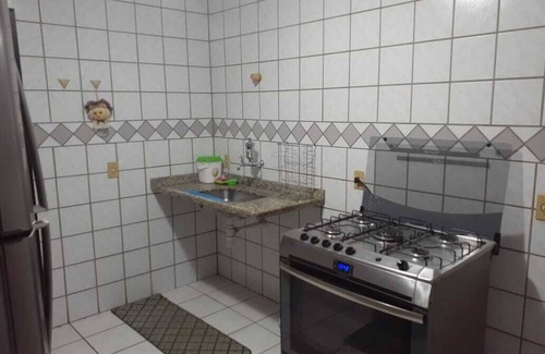 Praia do Morro Apartamento | Apartment two blocks from the beach. Sun and coconut water!