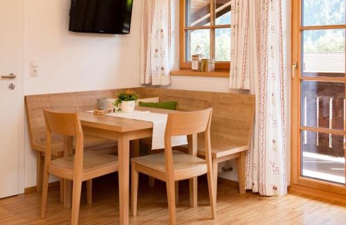 Laengenfeld Apartamento | Apartment Typ B by Interhome