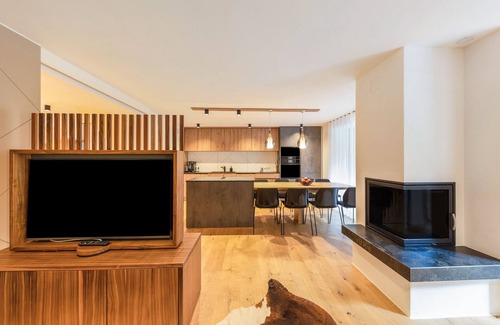 Nova Ponente Apartamento | Apartamento "UB31 One" con vistas a la montaña, sauna y Wi-Fi